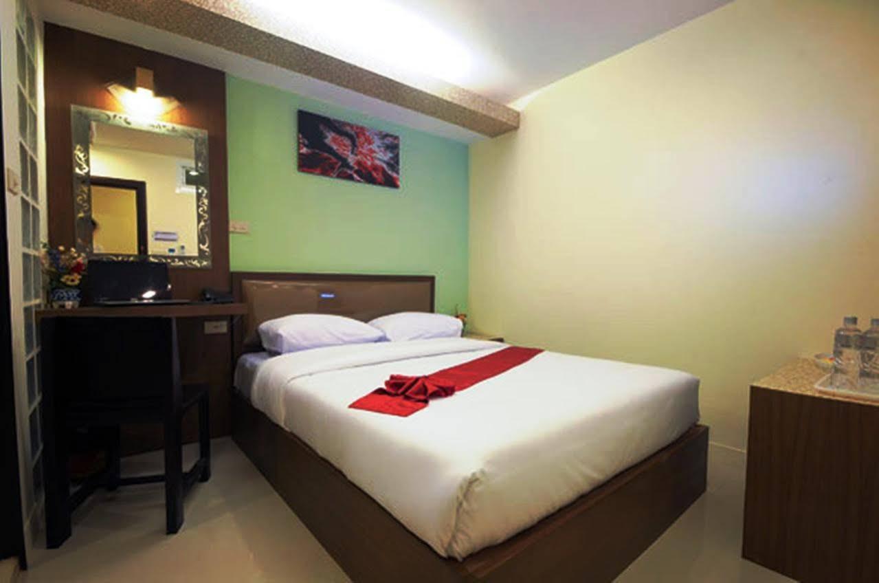 Royal Express Inn Bangkok Exterior foto