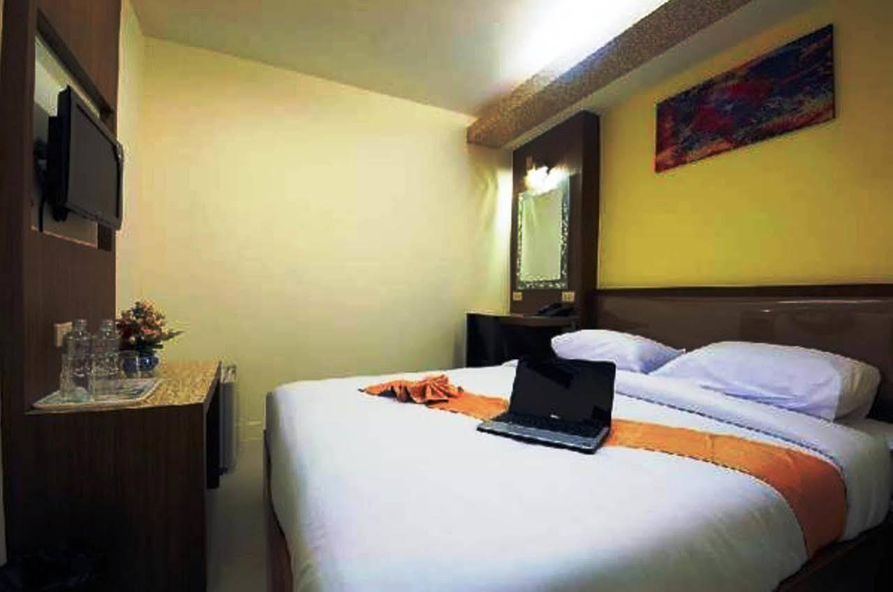 Royal Express Inn Bangkok Exterior foto